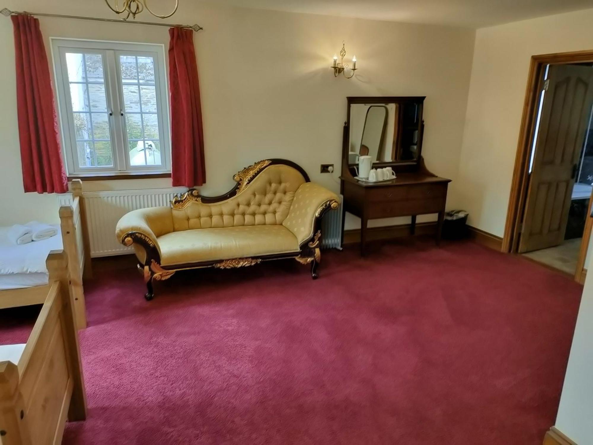 Great Trethew Manor Hotel & Self Catering Lodges Liskeard Eksteriør bilde